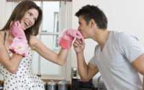 Жена массирует простату мужу дома