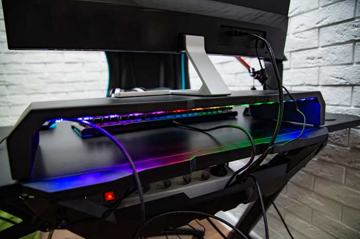 7 ïðîñòûõ ïðàâèë, êàê ìåíüøå óñòàâàòü çà ðàáî÷èì (èëè èãðîâûì) ñòîëîì Äëèííîïîñò