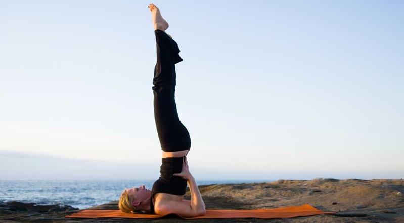 В позе березки болит голова почему