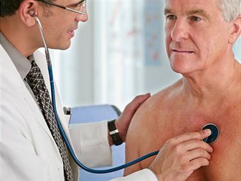 При глубоком вдохе болит спина и ребра