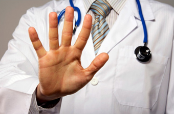 Что может быть когда болит спина справа снизу