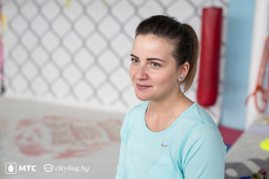 Болит спина от сутулости